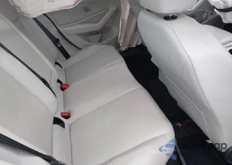 2019 Volkswagen Jetta 1.4T R-Line/1.4T S/1.4T Se z USA, uszkodzony, nr VIN 3VWC57BU4KM043292